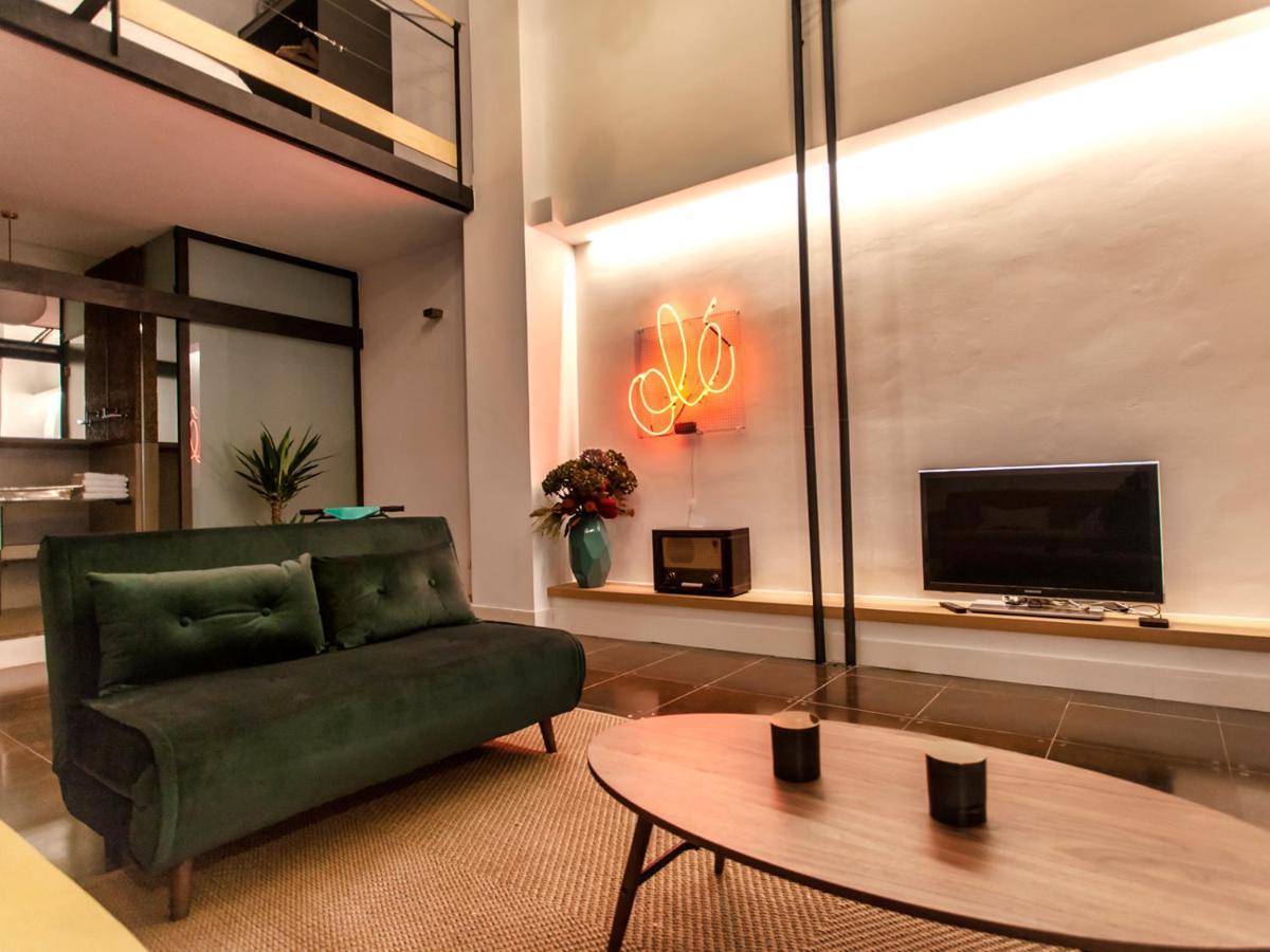 Lujoso Loft De 2 Plantas Junto Al Palacio Real De Apartamento *